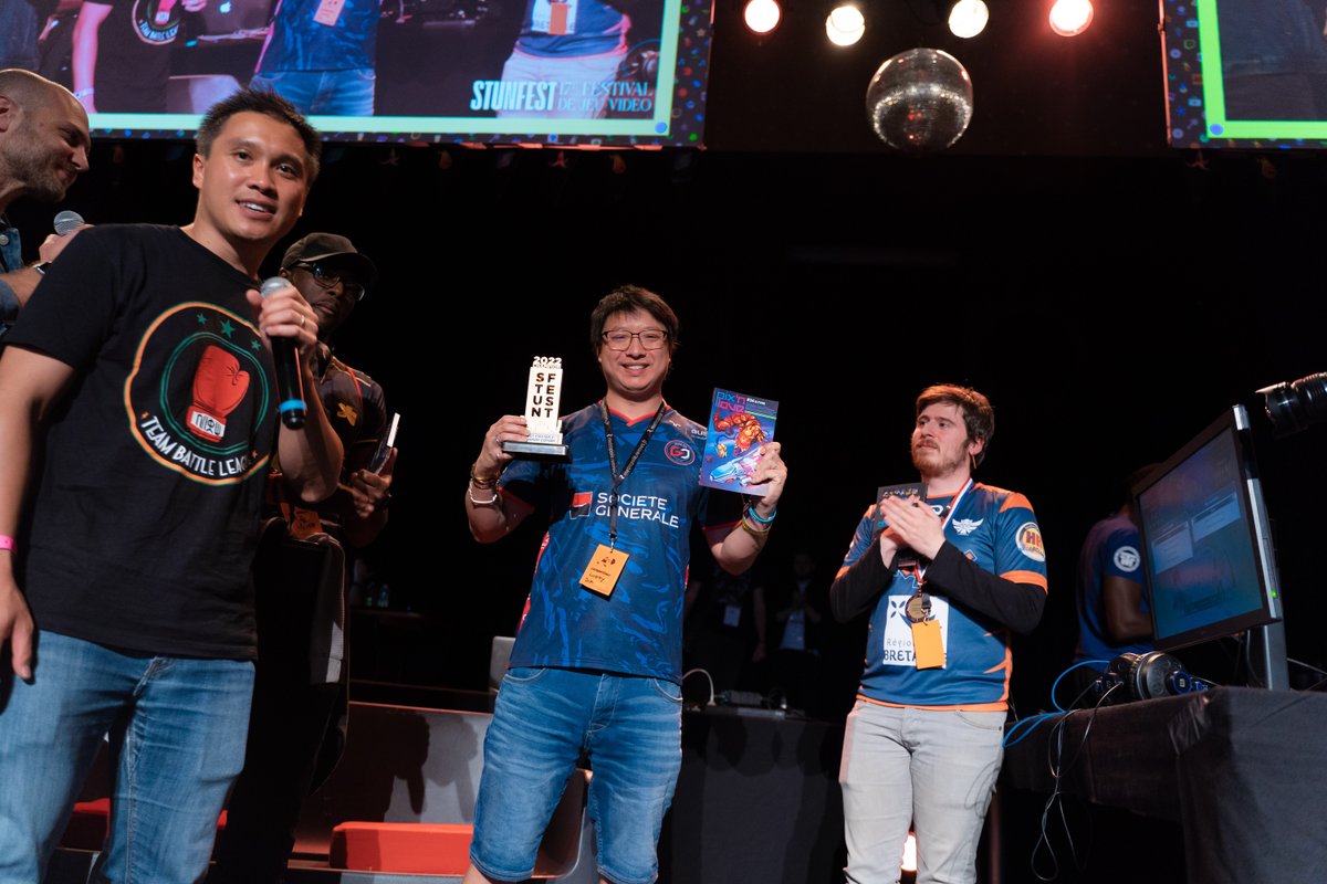 stunfest's tweet photo. Est-ce que cela aura été la dernière apparition de Street Fighter 5 au Stunfest ? Personne ne le sait, mais voici nos vainqueurs de cette édition !

1er : @Louffy086 
2ème : @Shenzo_ec
3ème : @Yuzu_DeDg

Merci à @xp_esport pour le soutien sur ce tournoi !

Crédit photo : @DthLila https://t.co/3DMWlxCiiO