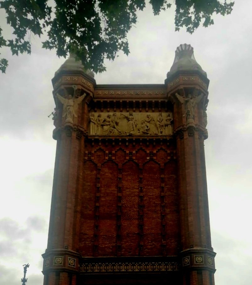 I messed up the picture as I'm all ways just passing I will get a better shot another day, do you know where this is?