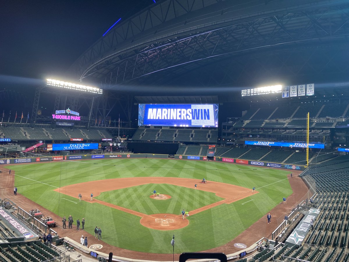 Angie Mentink tweet media