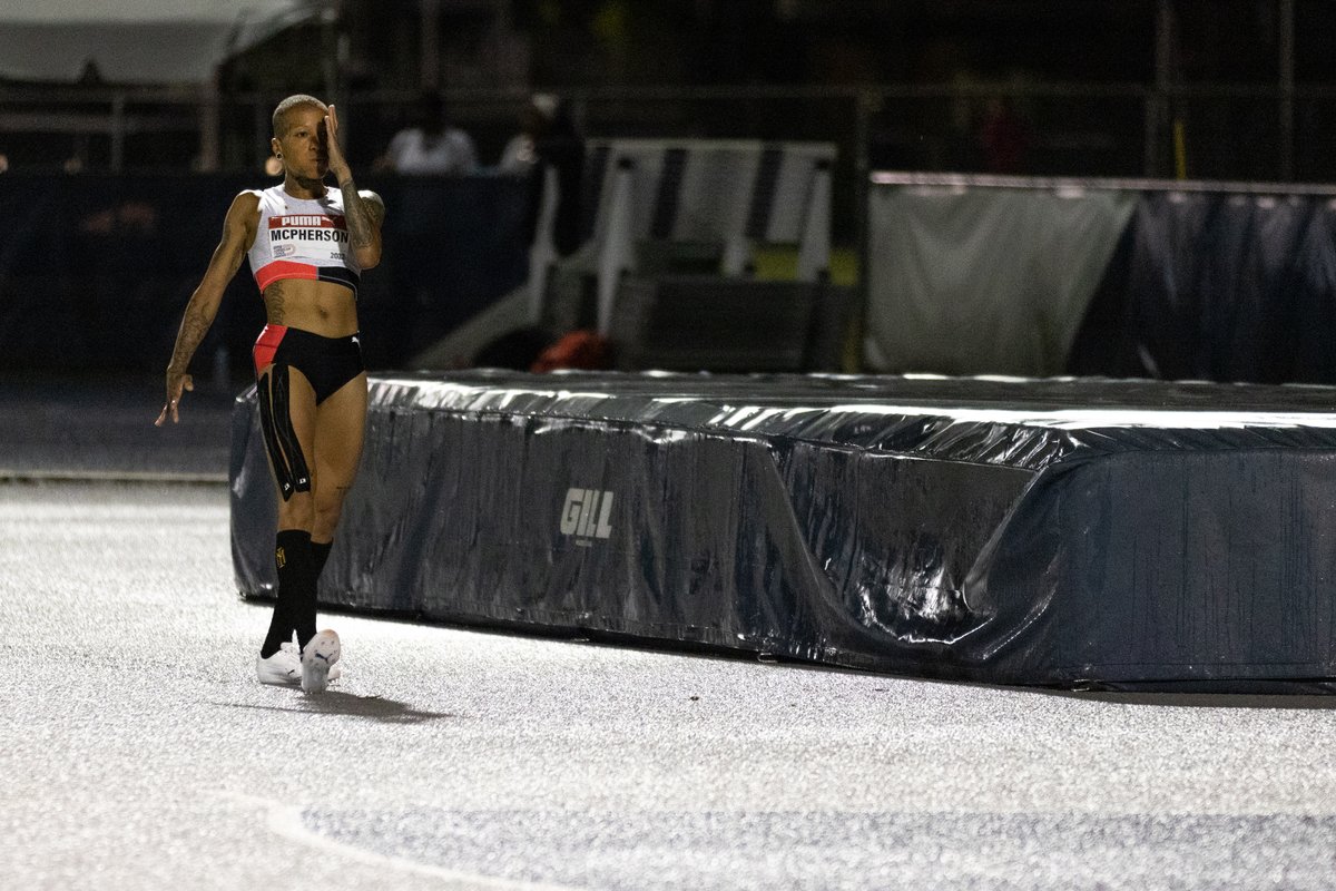 americantrack's tweet photo. Inika McPherson, USA, High Jumper, 1.80m, 2022 Duval County Challenge🔥
📸 @bee_alyssatrofort 
#jumpers  #jumps #jumpersworld #world #field #fieldevents #field #high #jump #highjumper #highjumpers #worlds #2022year #jacksonville #jacksonvilleflorida #jax https://t.co/pkkDnyl8lo