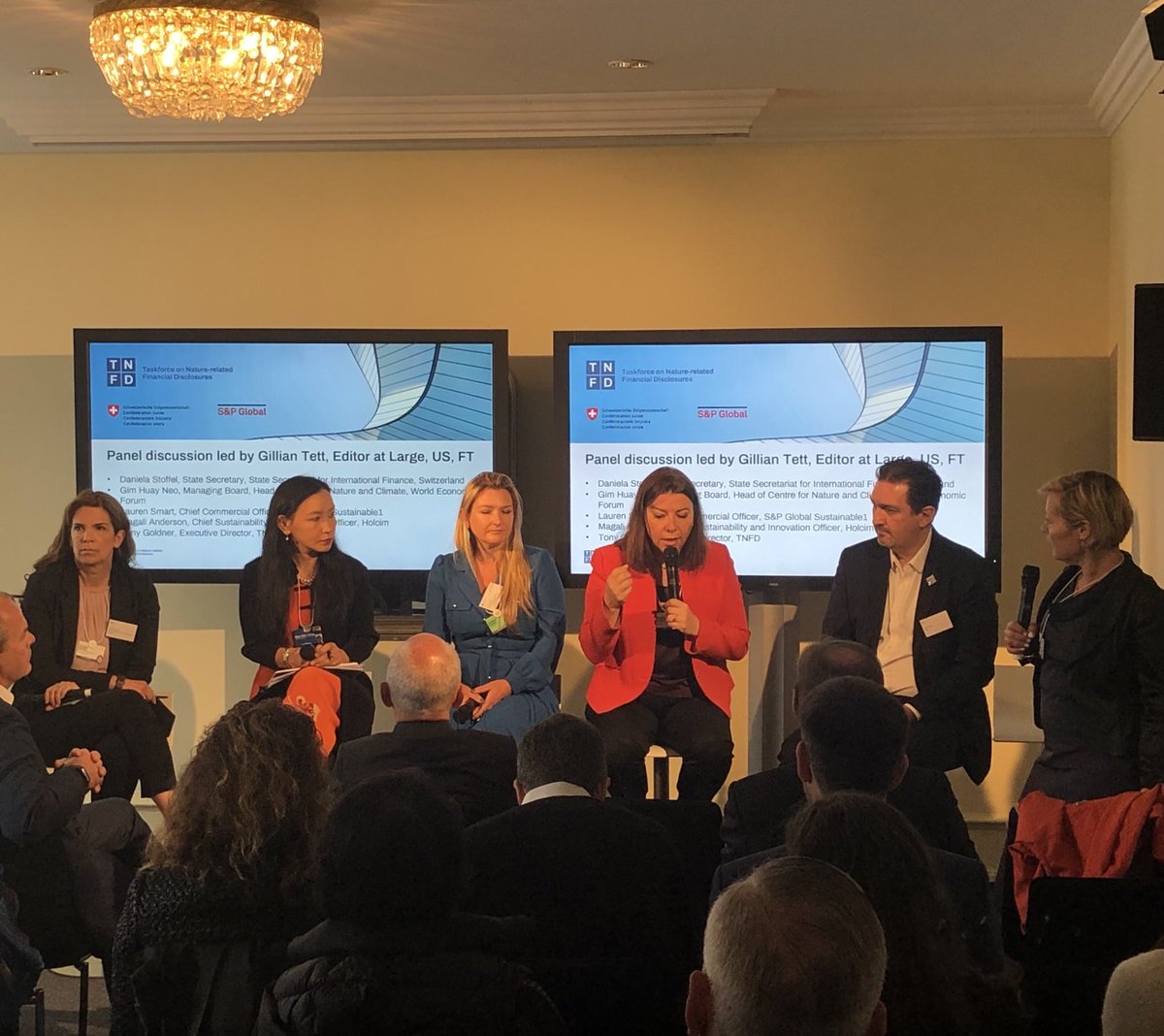 There is something changing at Davos in terms of diversity of leadership ánd about focus. Nature gets integrated into business decisions. And crucially so. #TNFD