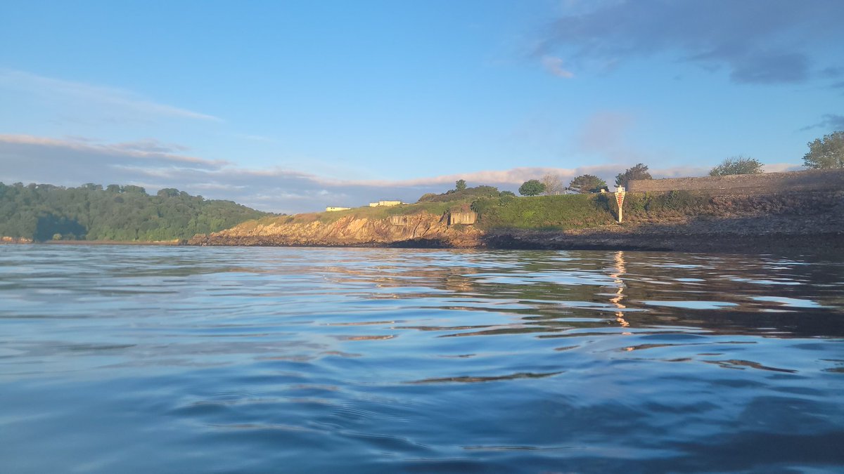 MajorTraumaSN's tweet photo. This morning's swim at sunrise. Incredible. #Devon #Plymouth #firestonebay #MentalHealthAwarenessMonth #seaswimming #NurseTwitter https://t.co/oadOzKk7p8