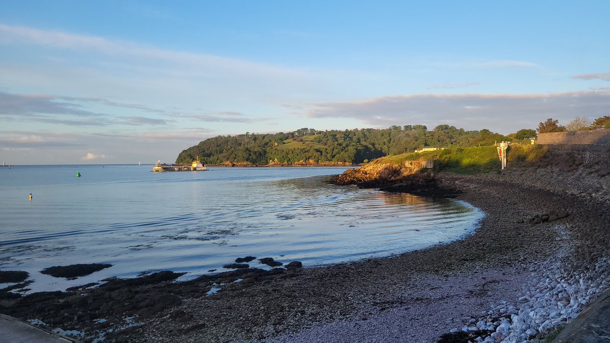 MajorTraumaSN's tweet photo. This morning's swim at sunrise. Incredible. #Devon #Plymouth #firestonebay #MentalHealthAwarenessMonth #seaswimming #NurseTwitter https://t.co/oadOzKk7p8