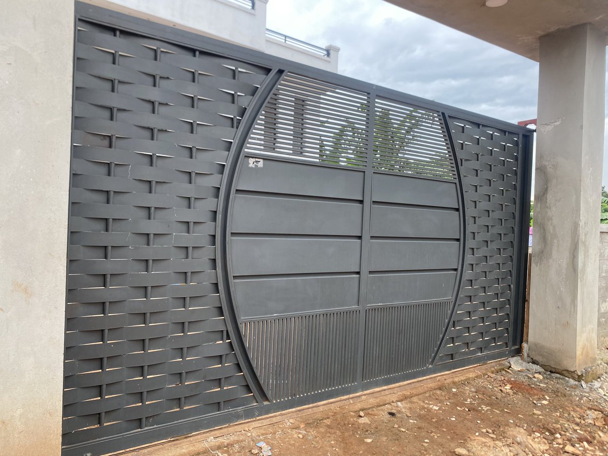 mwanje_solo's tweet image. My client has got a challenge in choosing gate design frame 1 or 2