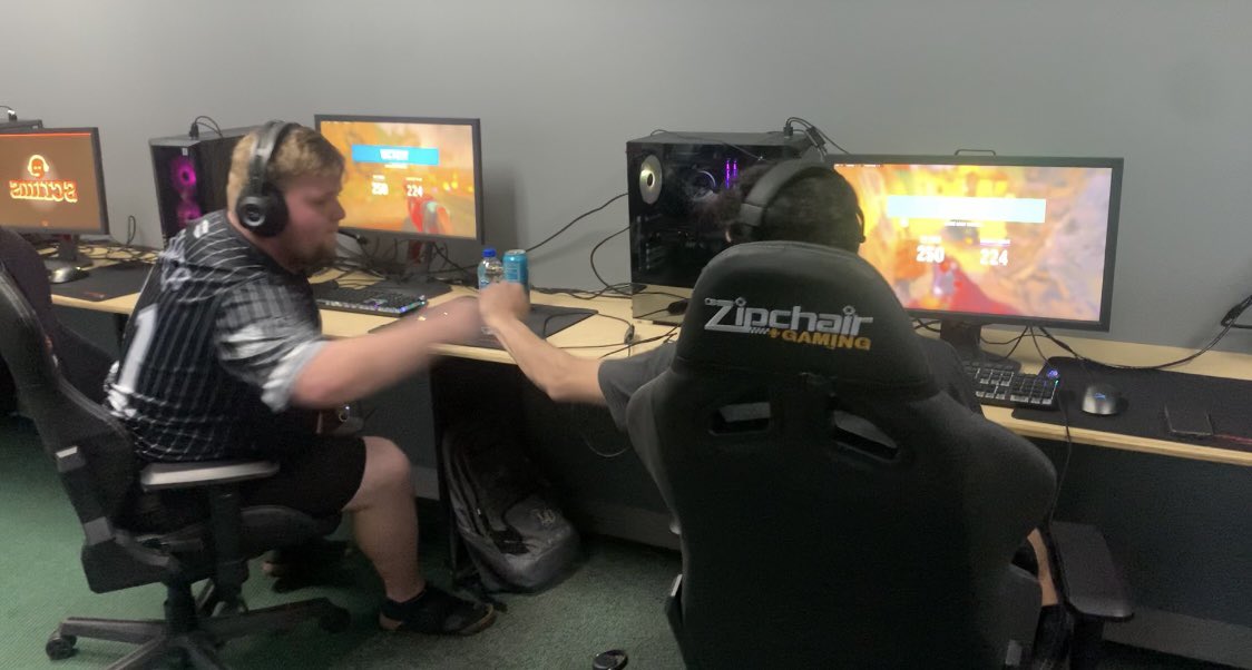 👏🏻Huge shoutout to our final Senior of the year (Now Graduate)👏🏻

<a href="/CCaintly/">Chris Caintly</a> 

Caintly competed for Redbird Cod since the later half of Cold War and has been a great teammate in and out of game. He revived this academy roster to help propel them to a T3 placement and a $750 prize
