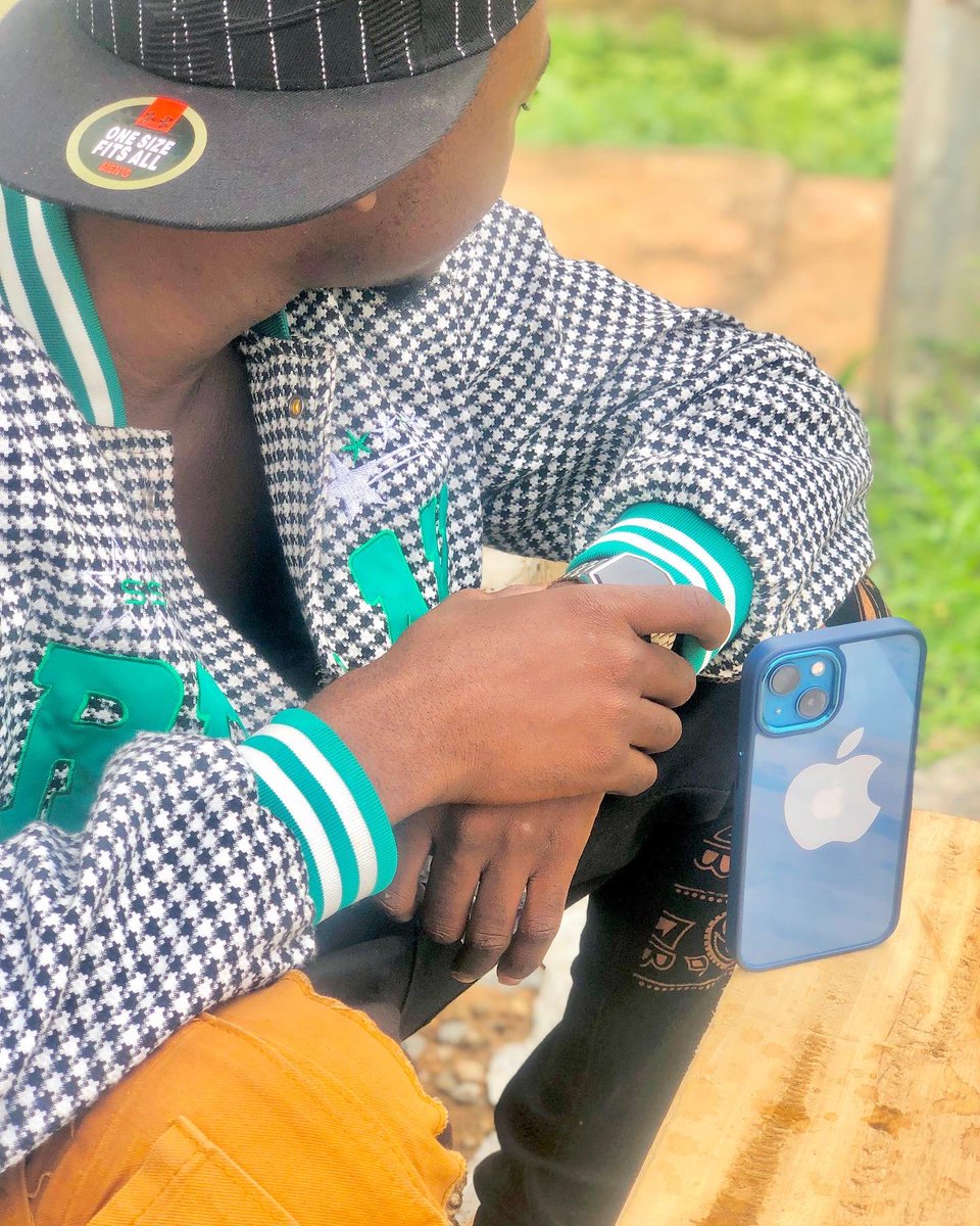 Another day in the Trenches #aksu #goodmorning #KanyeWest #Chigurl #InfinixNote12 #Gettheguap