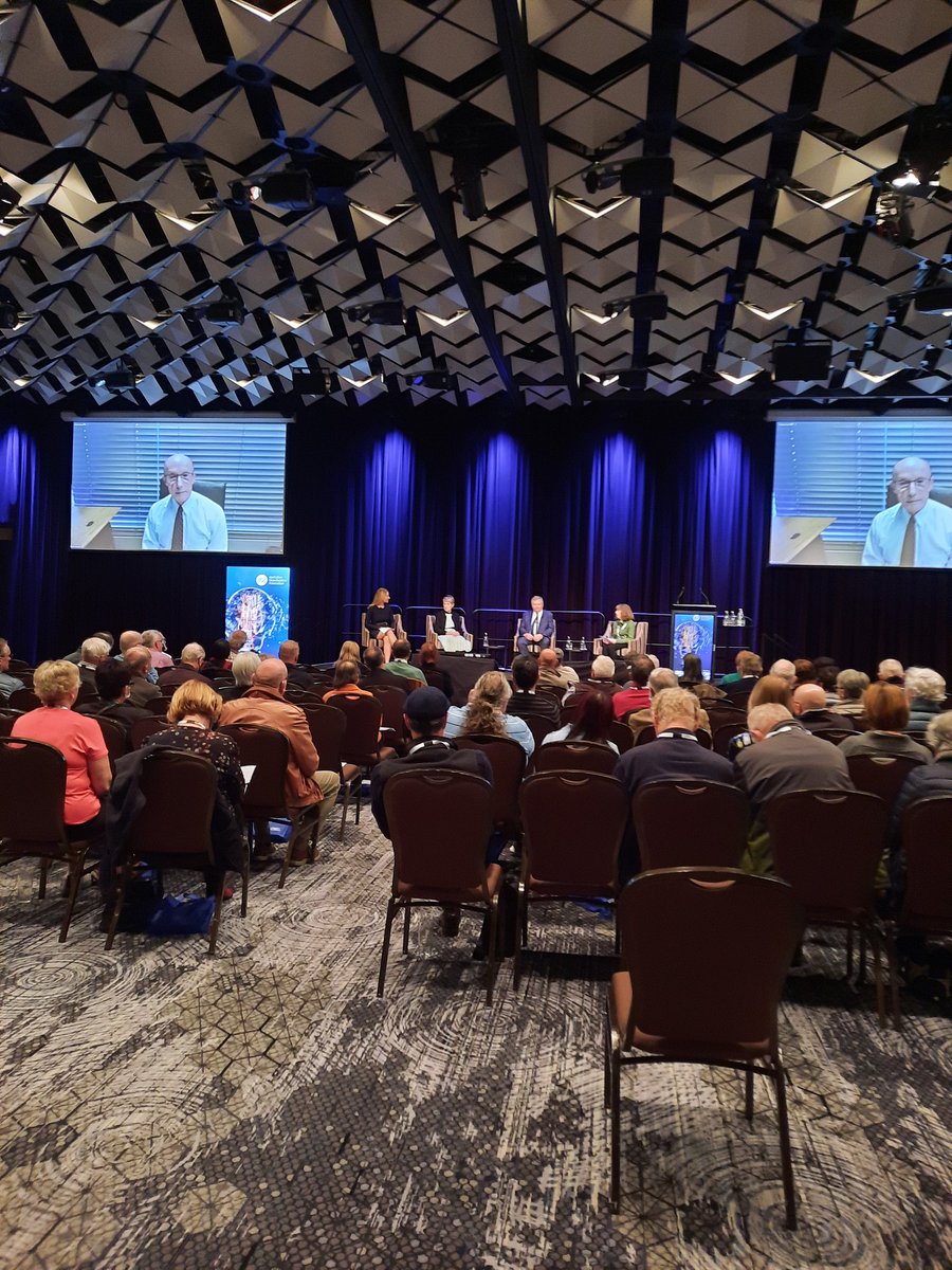 AusShares1's tweet photo. Getting to delve into what led to a career chairing boards  @AustSharesAssoc #investorconference with our chairs round table: John Bevan $BSL Paul O'Sullivan $ANZ and Elizabeth Proust Chair Cuscal and NED for $LLC with ASA NED @LeldeSmits and ASA State Chair VIC Christine Heydon https://t.co/aBQ716Y8KX