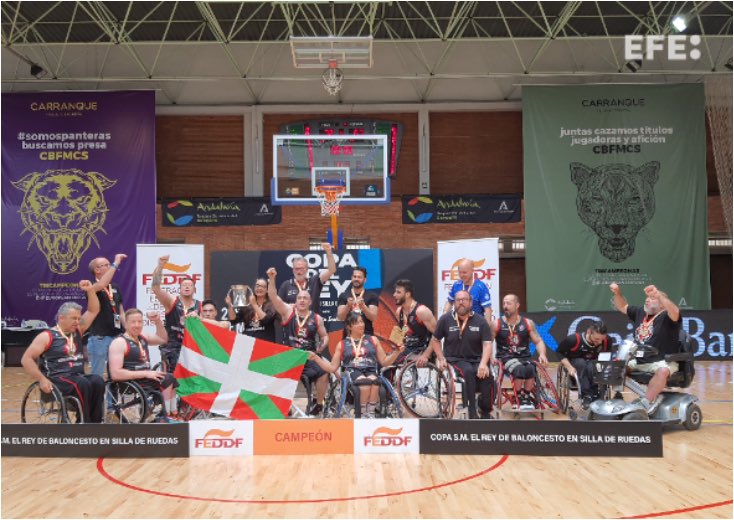 live_vuvuzela's tweet photo. 🆒  ¿Contamos contigo? 🆒

🏆 ¡HOY a las 21:30 horas tienes una cita con 𝐋𝐈𝐕𝐄 𝐁𝐒𝐑! 🏀

🗓️  Especial último programa con la #CopaReyBSR y muchísimo más 🔥

📱 https://t.co/QshAIC1Dwe 📺 

🤵‍♂️ Con @AdrianMenddez y @FelipeSantorioP

#CorreLaVoz #LiveBSR https://t.co/JovdrIhqEq