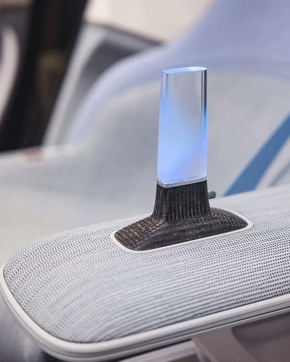 superellipse_'s tweet photo. Lovely details crafted by the @wedesignvolvo team on the Recharge Concept -
~ Inspiring aestheitcs!
#volvo #conceptcar #cardesigns #cardesignerscommunity #cardesign #cardesignworld #scandinaviandesign #cmfdesign
#cmf #productdesign
#industrialdesign #automotivedesign https://t.co/2WgQqWX8PL