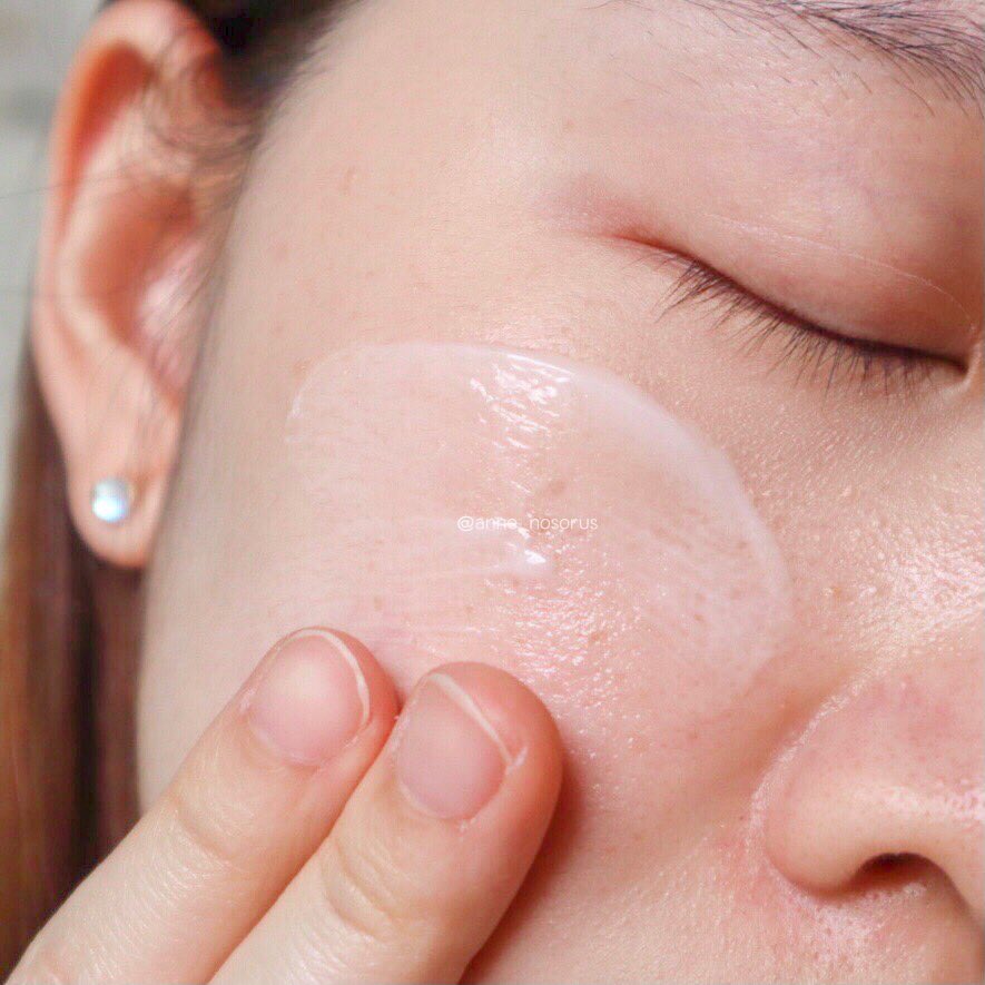 anne_nosorus's tweet photo. ใครที่ผิวแห้ง ผิวขาดน้ำต้องได้ลอง Fresh Rose Deep Hydration Face Cream 💧ตัวนี้เป็นมอยส์เจอไรเซอร์ที่ให้ความชุ่มชื้นนานถึง72ชม. แถมยังช่วยให้ผิวแข็งแรงด้วย ใช้แล้วผิวคืออิ่มน้ำ ผิวนุ่ม มีกลิ่นหอมกุหลาบอ่อนๆ🌹ทำให้ผ่อนคลายมากเวลาทาก็ไม่หนักผิวด้วย #FreshLoveTH #FreshRose https://t.co/sz4SoQBzrq
