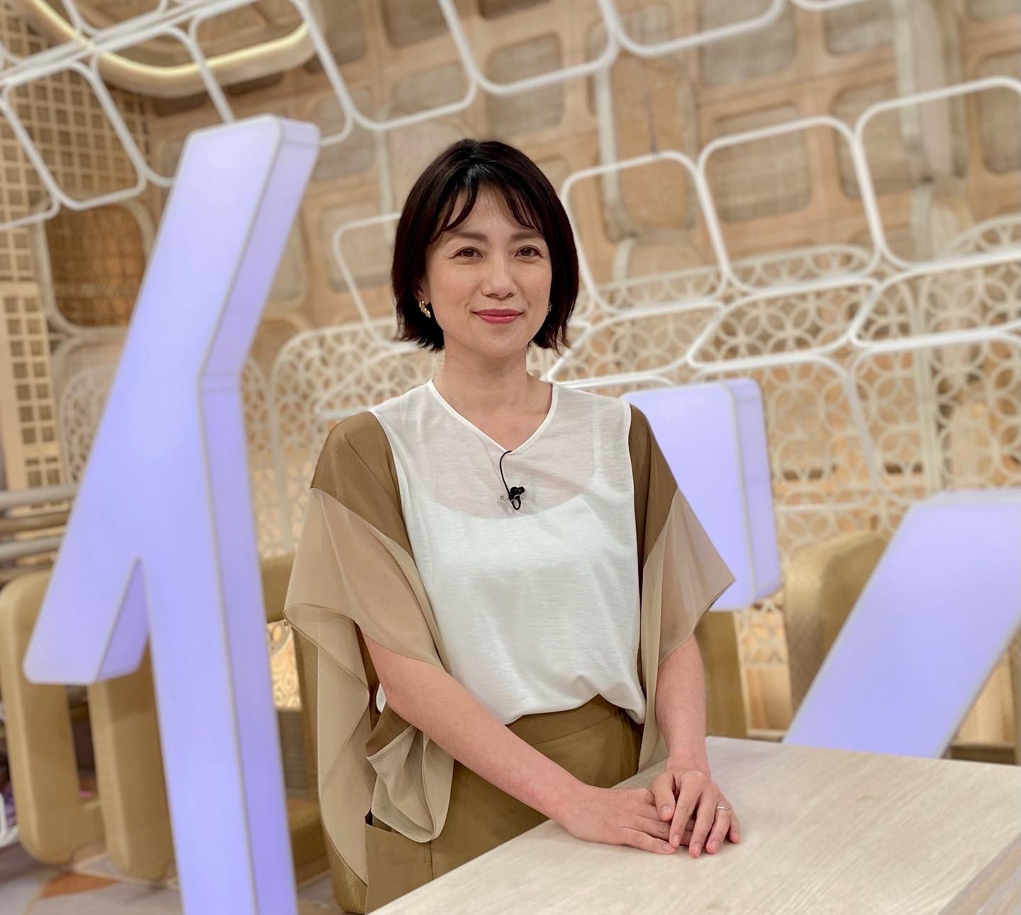 加藤綾子　キャプチャー #イット ！放送中です ○なぜ…#知床観光船 水深18２ｍに落下 ○#阿武町  「約4300万円を確保」経緯は ○なぜ？来月から #ペットのチップ義務化 ○#老後の住まい を見に行ってみた 東京都心は今年初めて3日連続 #夏日  になりました #加藤綾子 ...