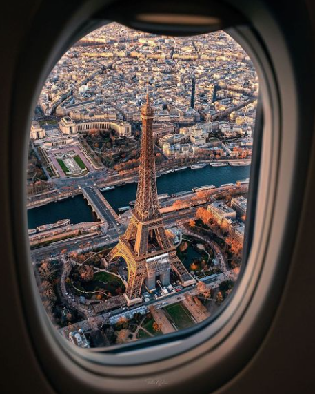Book your flight TODAY with #Airacer for your next #privatejetcharter to Paris. 🛩️💘👇🏽
airtaxi.airacer.com
#Flywithme #privatejetlife #luxurytravel #privateflights #privatejet #flyairacer #charterflights