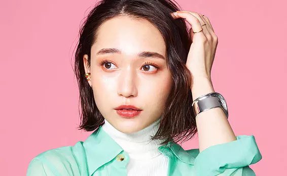 アスゼロcmのあすぜろ美役の女優は誰 メガネをかけた青い服の女性が気になる 気になるcm情報を教えます