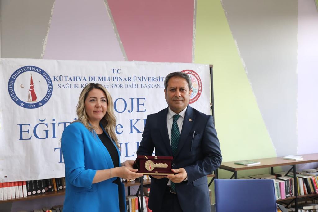 Bugüne kadar epey program yaptık, en samimi ve güzelini ise <a href="/AliSahin501/">Ali ŞAHİN</a> ile gerçekleştirdik. Gaziantep Milletvekilimiz Ali ŞAHİN, bizleri kırmayarak üniversitemize geldi ve bizlere kendini, yaşadıklarını, aldığı sorumlulukları samimiyetle aktardı. Çok teşekkür ediyoruz 🤩