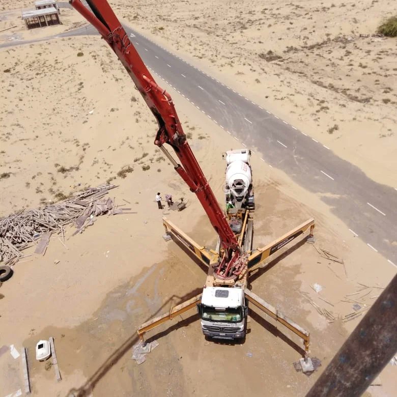 Alsarh_4000's tweet photo. Site construction underprocess
#Construction 
#UAE https://t.co/4MskA0z8cn