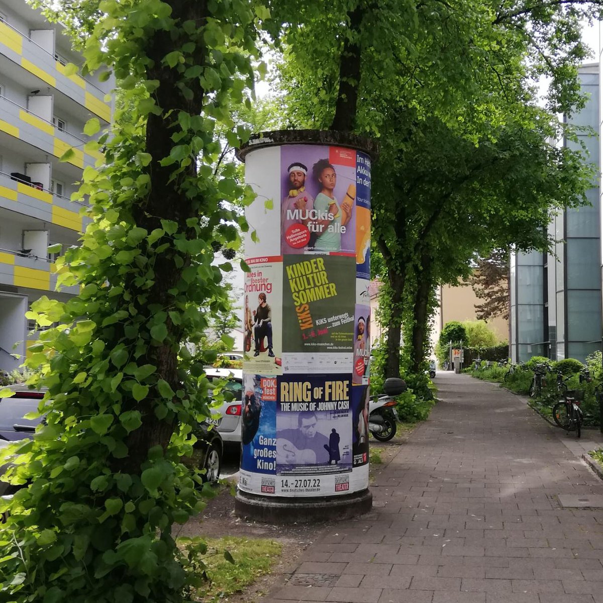 Es wurden schon erste KiKS-Plakate in freier Wildbahn gesichtet! Gotta catch them all! Wer uns ein Bild von dem Plakat schickt, erhält einen top secret Mystery-Aufkleber!#kiksfestival #gottacatchthemall kiks-festival.online