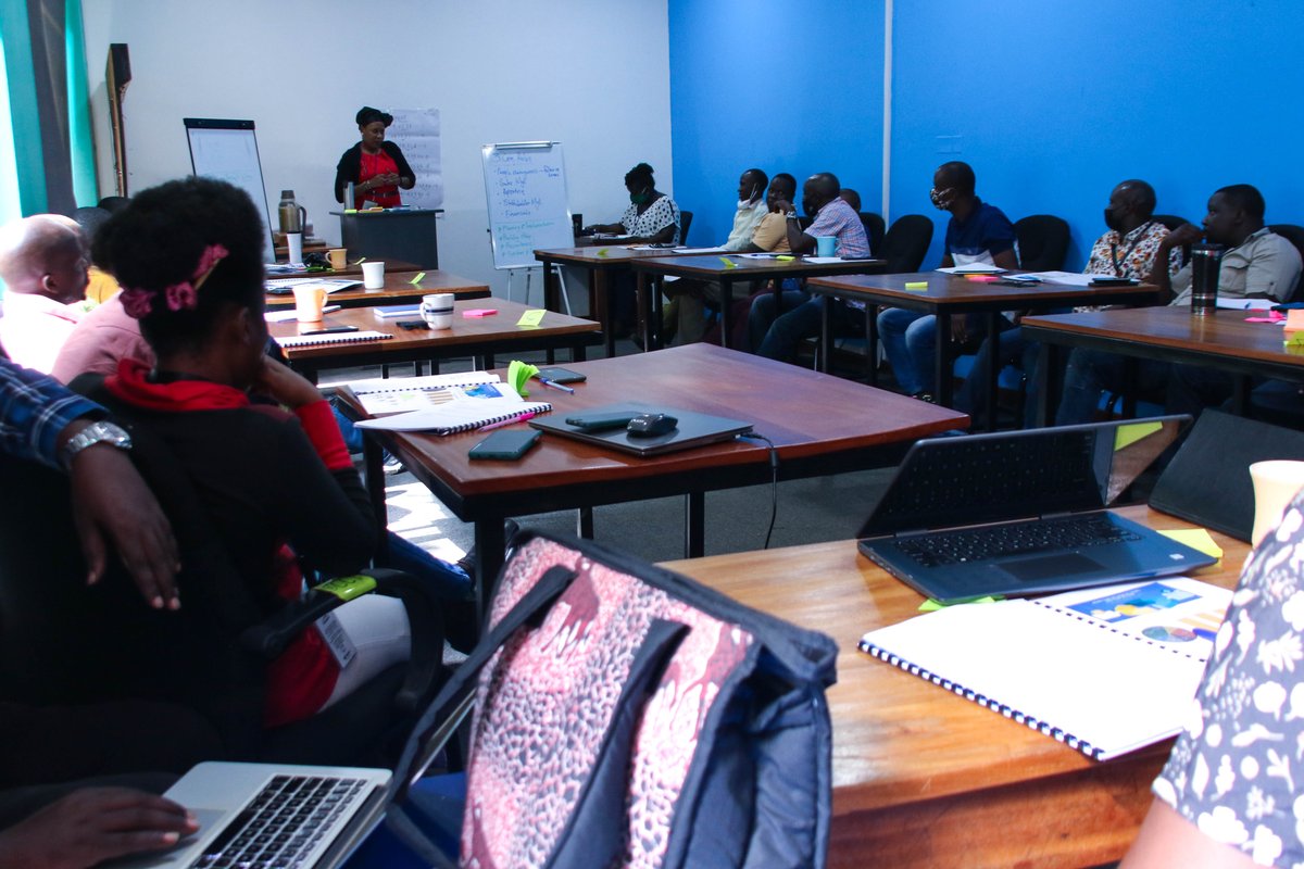 EnlightUg's tweet photo. For businesses/companies/organizations, professional training is a critical aspect. Regular training and coaching encourage employees and business owners to work with proactivity, fluency, and innovation. https://t.co/UqxcIqLtPP
