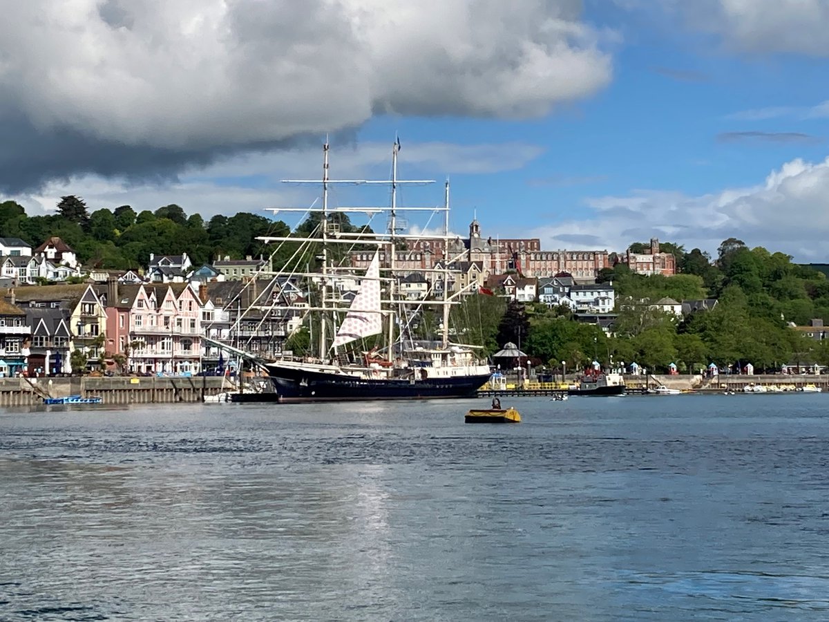 Tenacious alongside in sunny #Dartmouth next to <a href="/DartmouthBRNC/">Britannia Royal Naval College</a>  whilst on her URNU voyage. 

The URNU cadets visited the naval college and were also given a tour of the <a href="/DartRNLI/">Dart RNLI</a> lifeboat station before departing for Alderney this lunchtime.