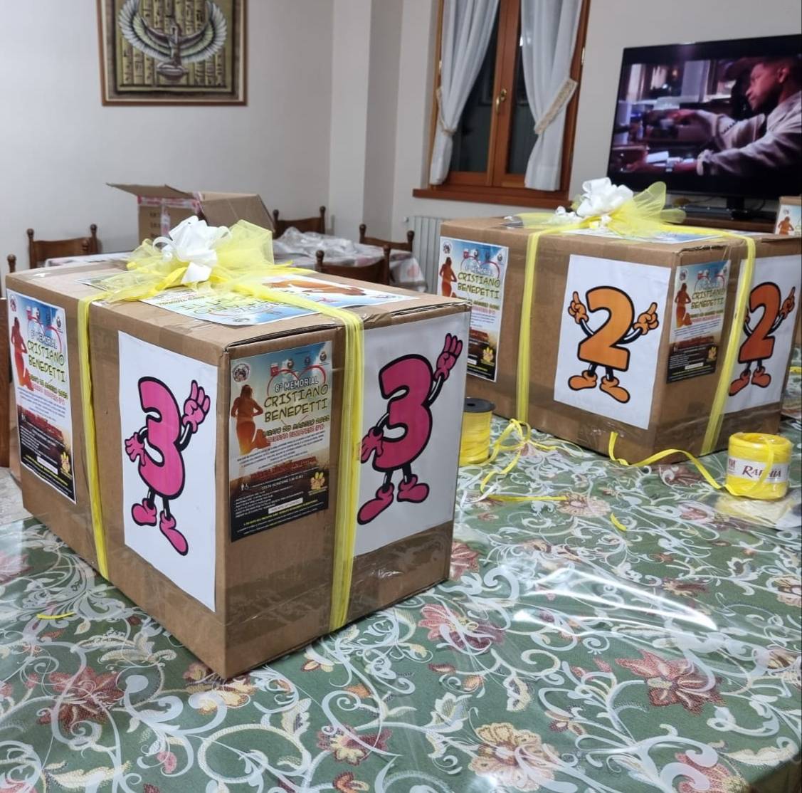 Sono pronti i tre pacchi dono per le classi più numerose che parteciperanno all'ottavo Memorial Cristiano Benedetti, appuntamento sabato 28 maggio alle ore 16:00.
#Chiesina #Uzzanese #podismo