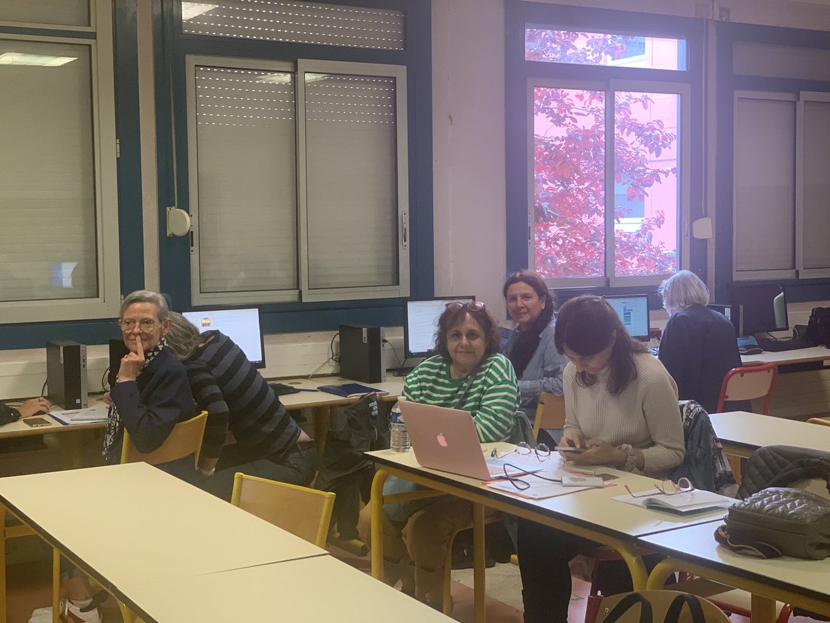 Encetem treball al Lycée Jacques Prévert de Taverny ( France). Preparant els intercanvis i mobilitats de llarga diració  per al nostre alumnat! <a href="/sepiegob/">SEPIE</a> @ Erasmus KA122!
Formant alumnat europeu!!!
