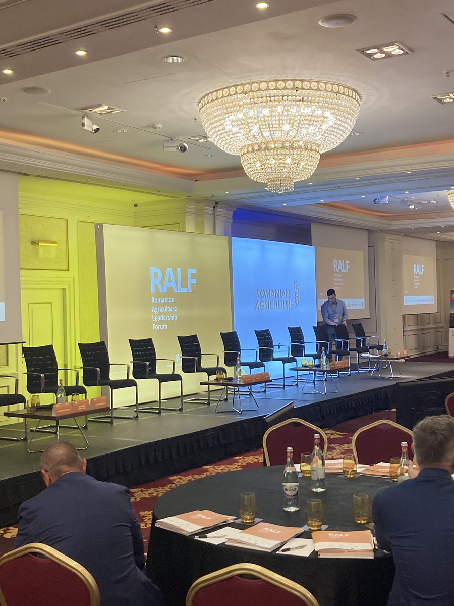 ChanterTom's tweet image. Romania. An amazing place and brilliant expieirence. Especially pleased to be asked to speak on the use of data in farming. Great opportunity to fly the flag for British farming. #nfutweets