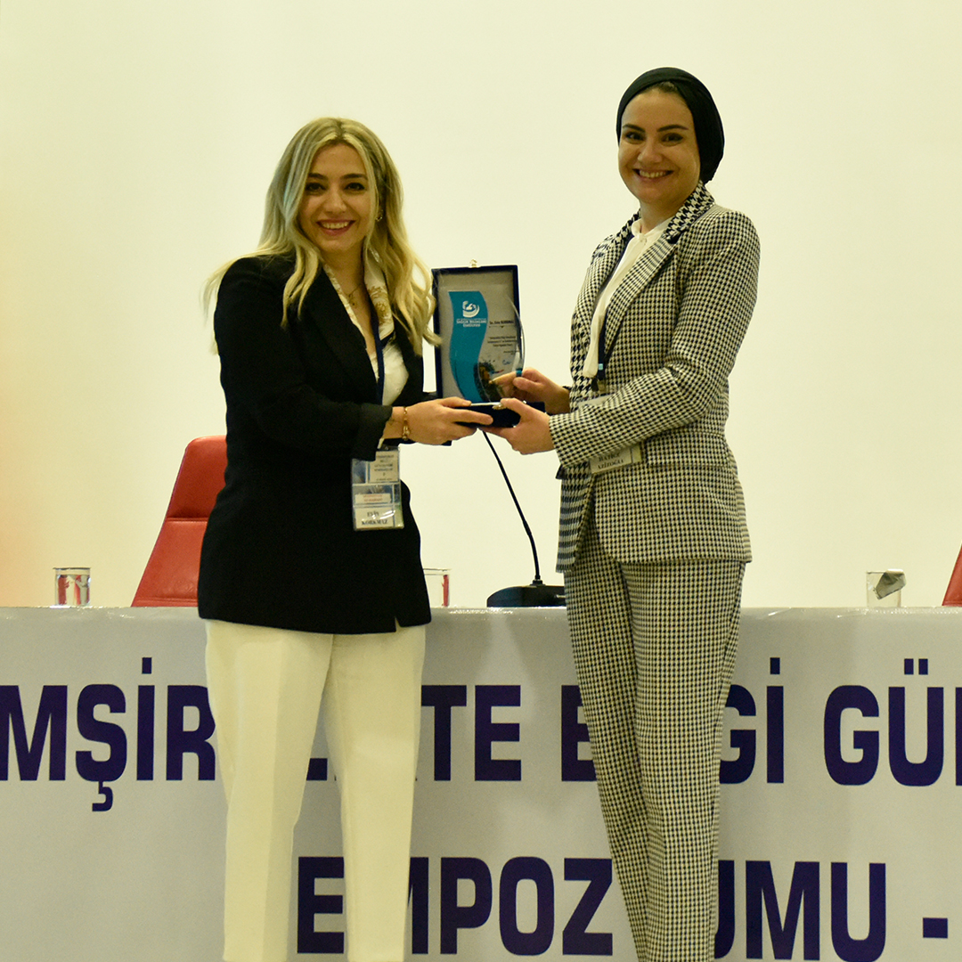 İkinci kez düzenlenen “Hemşirelikte Bilgi Güncelleme Sempozyumu” Van’da gerçekleşti. 

Detaylı bilgi için: bit.ly/hemsireliktebi…

#BAU #Sağlık #Hemşirelik