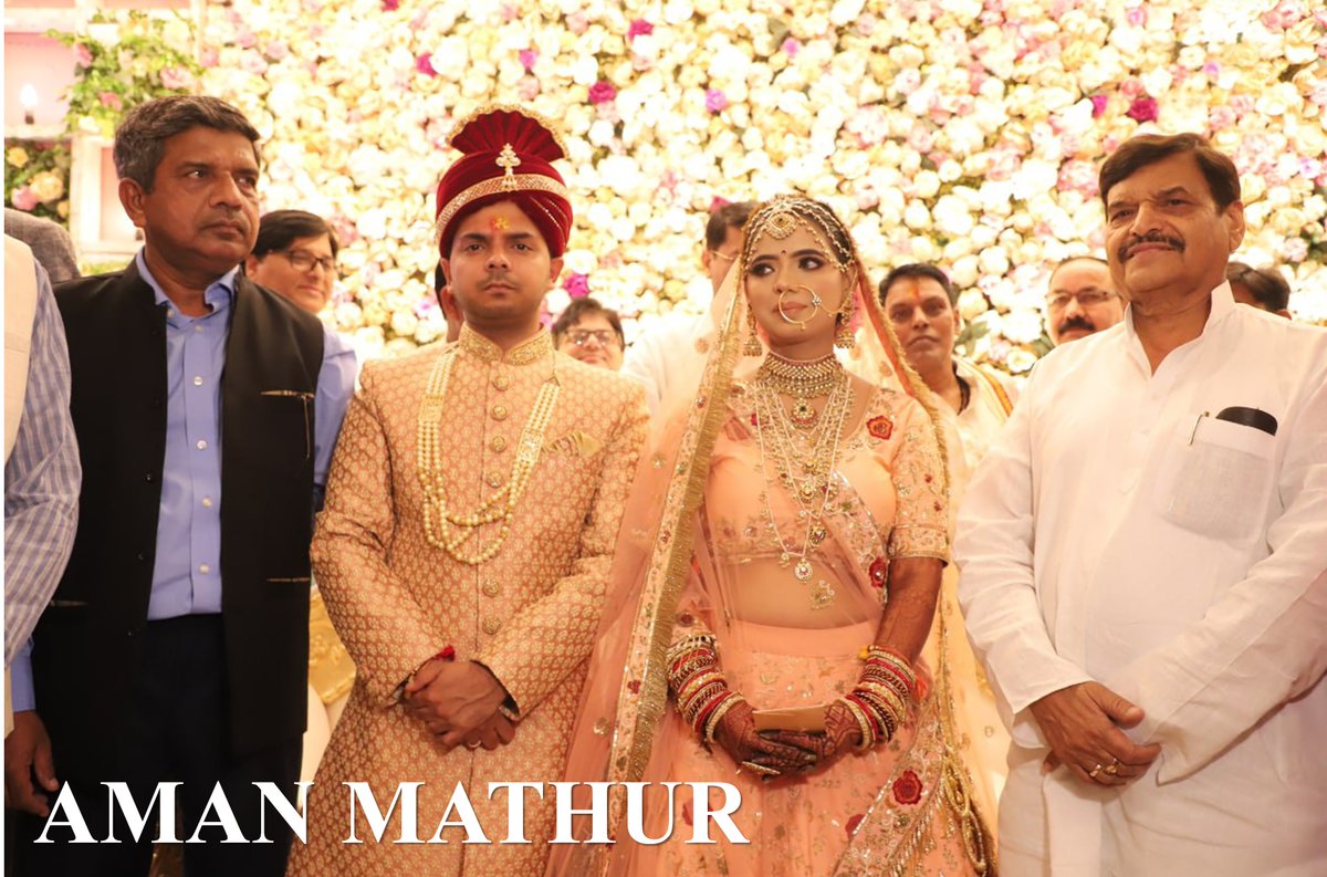 amanmatofficial's tweet image. AMAN MATHUR BRIDE
Peach pink resham &amp;amp; zardosi wedding lehenga!
amanmathur.co.in
Aman Mathur Fashion House
#POWERTODESIGN
#amanmathur #fashiondesigner #bridalwear #amanmathurbrides
#weddingtrousseau #groom #bridallehenga #gharara #zardosi #jaalwork #chikankari #indianweddin