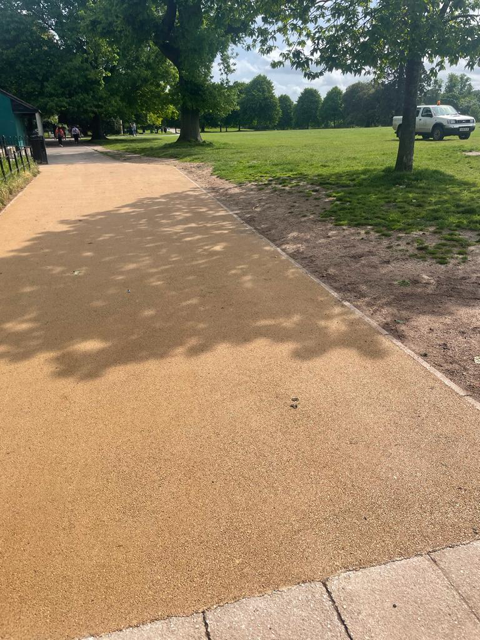 6mm “Buff” asphalt surface course supplied by Bituchem and laid in pedestrian areas at Blaise Castle Estate; we don’t just deal with black asphalt at Connor Construction! 🚧😎

What have you been laying this week?

#specialist #tarmac #Surfacing #planthire #labourhire