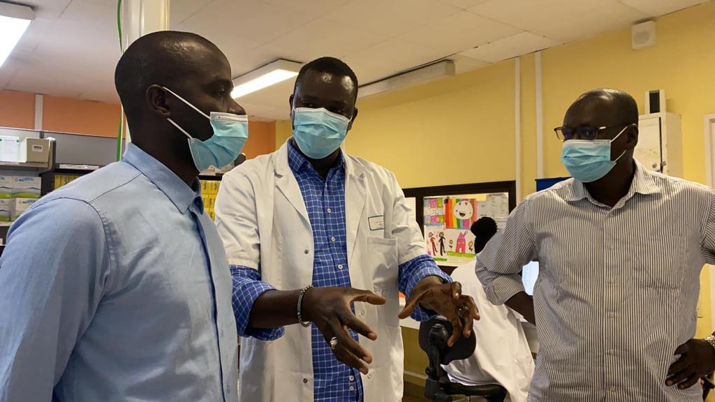 GhtPlaine's tweet photo. L'équipe du CH de Saint-Denis a eu le plaisir d’accueillir Mamadou NDIAYE (directeur général du CH Youssou Mbargane Diop au Sénégal), Mandioba SECK (technicien en imagerie médicale) &amp; Fall DIOP (artiste et comédien). Une visite riche en échanges ❗️ https://t.co/AKtgrlDEnj