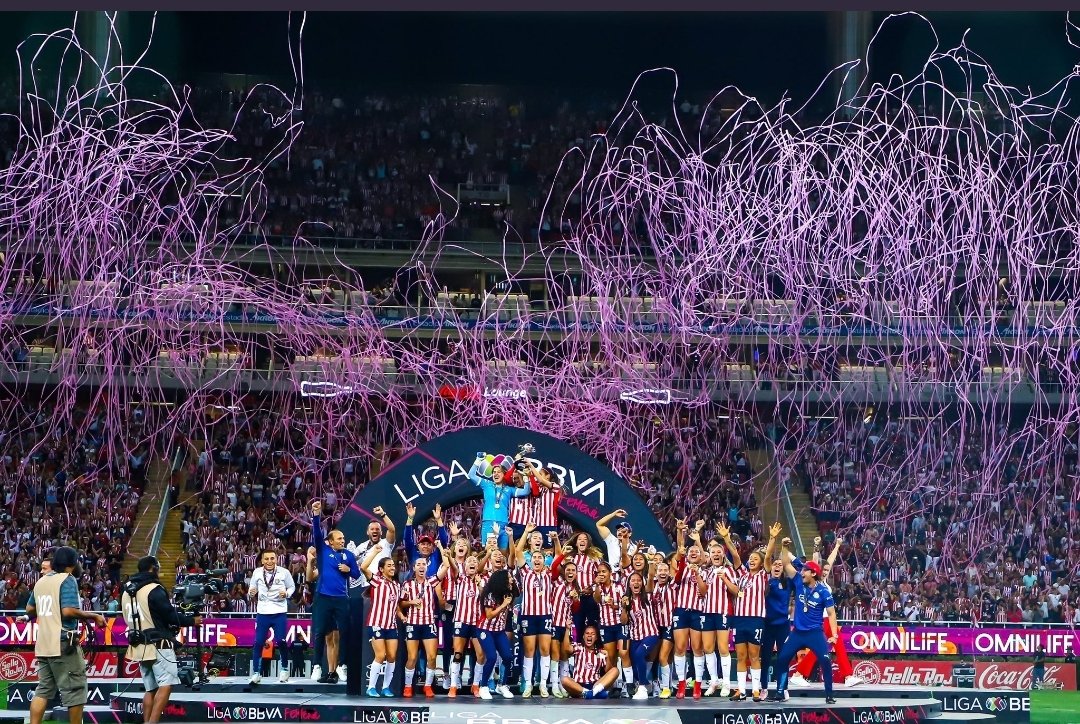 Felicidades CAM0EONA2!!! <a href="/ChivasFemenil/">Chivas Femenil</a> <a href="/Amauryvz/">Amaury Vergara Z.</a> <a href="/NellySimon/">Nelly Simón</a>