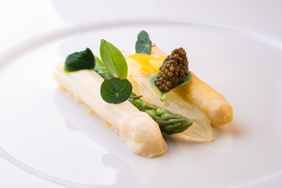 Systemec verwelkomt Valuas
Een tijdje geleden mochten we Hotel Restaurant Valuas als nieuwe klant begroeten. Op zoek naar een nieuwe partner voor hun automatisering, kwam Valuas uit bij Systemec. Lees hier de case study die we hebben samengesteld: bit.ly/3PAkzRE.