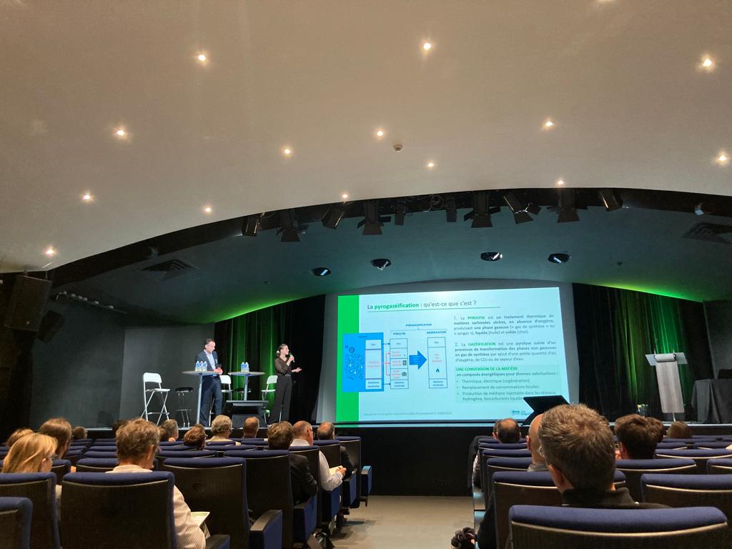 AssociationATEE's tweet image. 📣[En direct] - #Décarboner le #mixgazier : comment amplifier le mouvement ? 
🗣 @dlenoc et M.Alphen du @club_pyro font le point sur l'actu et les dynamiques de développement des 2 filières #pyrogazeification #powertogas 
#gazverts #ENR #méthane