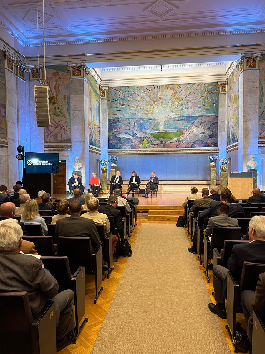 The Return of Conventional War in Europe | Session IV: Hybrid Warfare and the Defence of Europe #Leangkollen