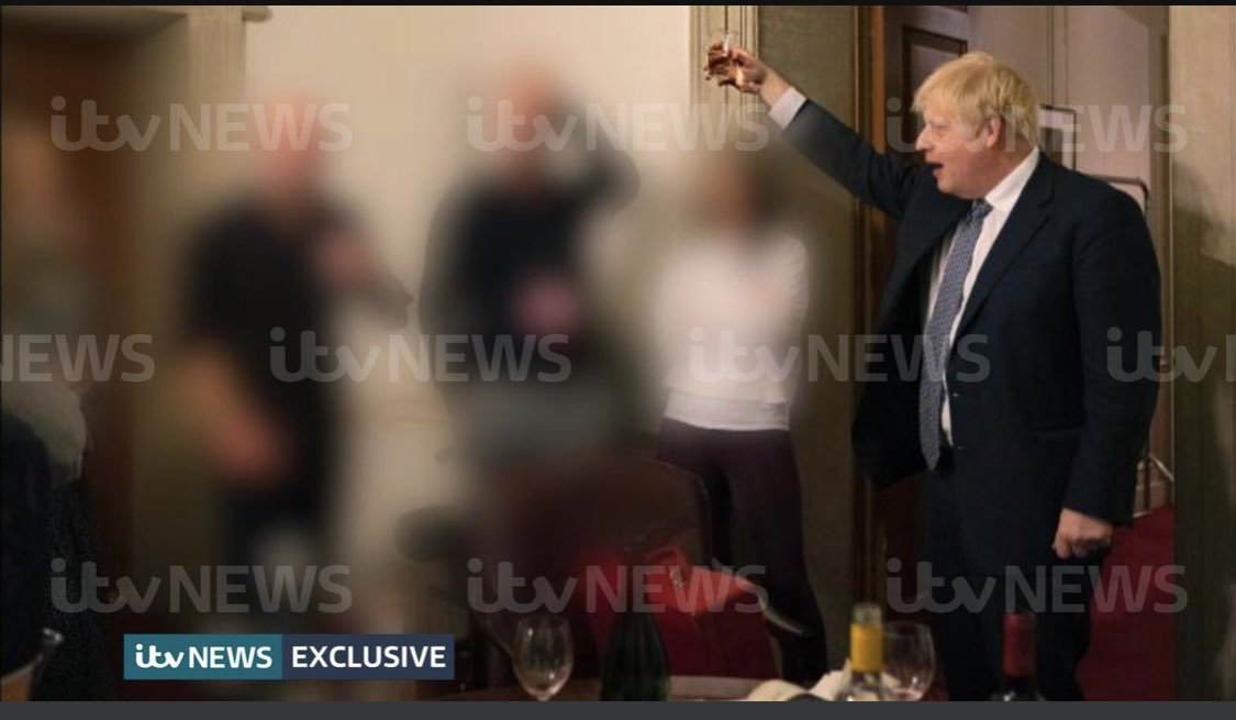 LucyMusk13's tweet photo. What cannot speak cannot lie.
Johnson was partying as seen and Shapps needs to stop being Johnson’s useful idiot by defending the indefensible.
The people of #WelHat deserve better than liars and cowards https://t.co/COiV6jr51W