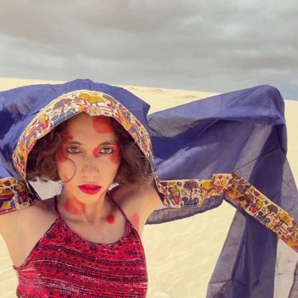 FuerteTimes's tweet photo. Trace Yourself is a DNA  album of Sound composer @akankshakrishnani shot in Fuerteventura, produced during her time as an artist in residence at the emblematic  Fabrica Research Centre  in Italy.

#artist #fuerteventuratimes #articale #fuerteventura https://t.co/oB2ryKJTr2