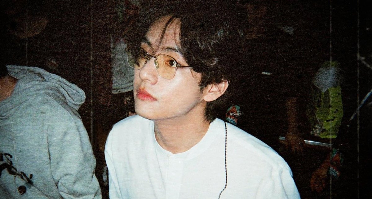 WE LOVE YOU TAEHYUNG 💜