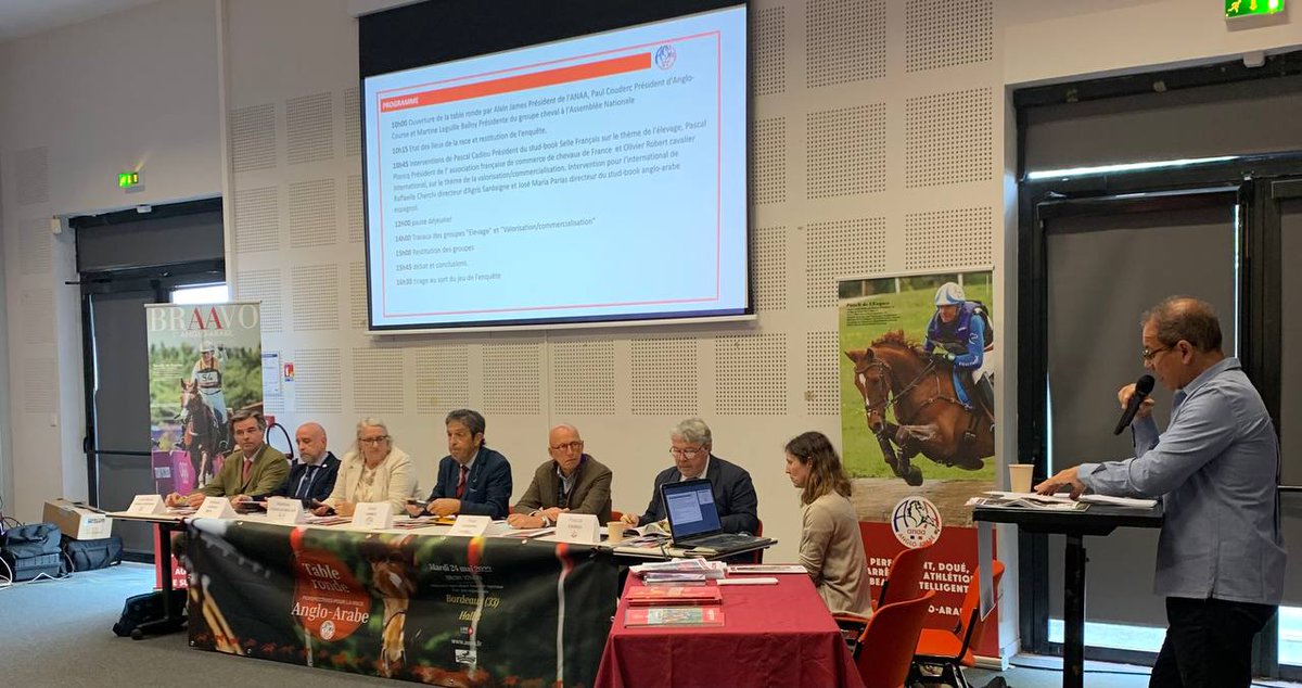 LeguilleBalloy's tweet photo. Parenthèses équines dans ma campagne, je suis très heureuse de présider, à Bordeaux pour le @Agri_Aquitaine la table-ronde sur les perspectives de la race #angloarabe, réunissant les acteurs de la filière.
🔗 Lien vers le live : https://t.co/7p2F1qVeFD https://t.co/n0XKEW6r8s
