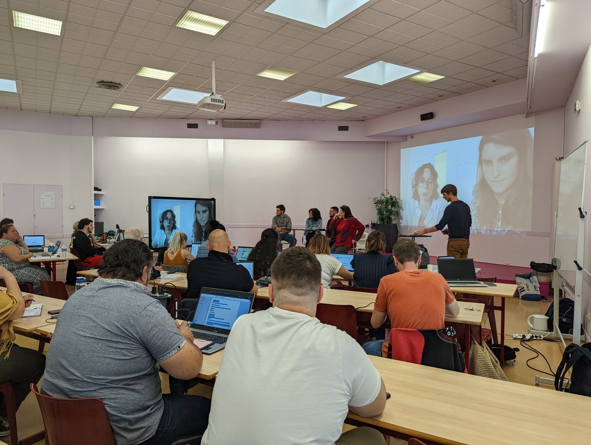_Chris4Real00's tweet photo. @DTBM2022 C'est l'heure de la table ronde! 🗣️💬
#Mednum01 https://t.co/TzVvEM8UVD