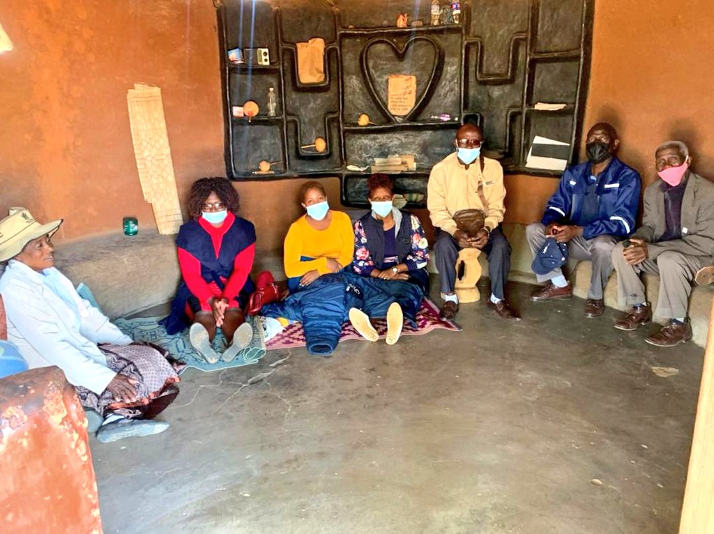 friendshipbench's tweet photo. Visiting Chief Nhlamba's homestead in rural Gwanda to talk to the community leaders about Friendship Bench &amp; our work with the village health grandmothers in enhancing mental wellbeing for all in the community 🇿🇼💛

#Gatekeepers #Community #MentalHealth https://t.co/QOl66EhHQT