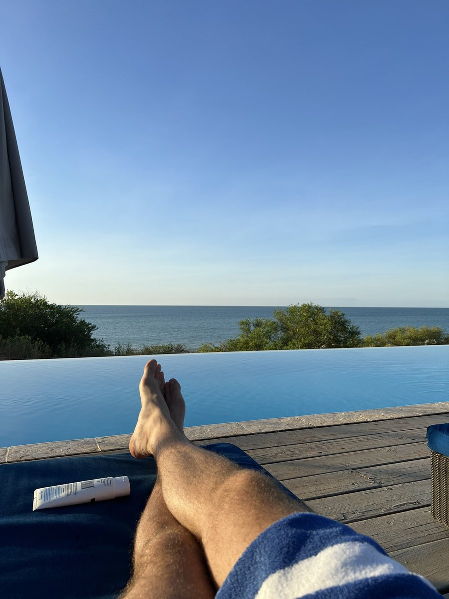yujoproject's tweet photo. Flipping NFT’s like Waa! #NFT #feetup https://t.co/jQt6xFhd9A