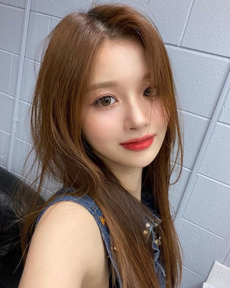 O126YOON's tweet photo. 220524 #설윤스���그램 🤍 https://t.co/JQGK9KJ7ju