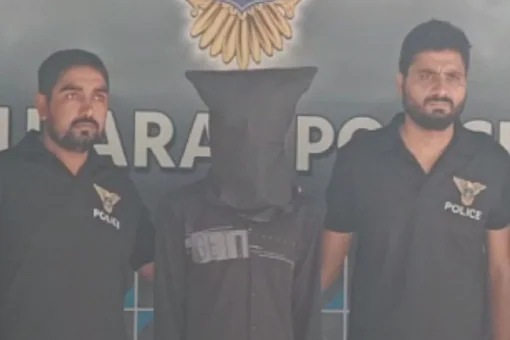 news18dotcom's tweet image. Engineering Student Held for Fake Rs 2000 Currency #NoteScam in Ahmedabad, Used Money to Invest in #Bitcoin 

Read here: news18.com/news/india/eng…