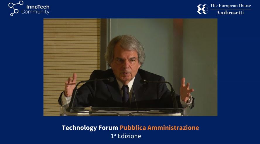 Ambrosetti_'s tweet image. #TechForum2022PA #TFW2022 @renatobrunetta
110 e lode progetto che consente a tutti i dipendenti pubblici #PA di laurearsi o prendere una seconda laurea: in 5 anni avremo un #upskilling del capitale umano