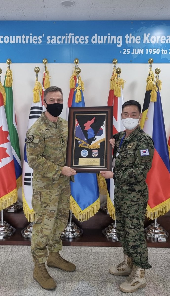 JohnCareyAUS's tweet photo. The ROK deploys peacekeepers to UN DPKO🇺🇳missions across the globe. The #Korea International Peace Operations Center ensures they are READY. A privilege to provide insights & lessons learned on @UNPeacekeeping operations @ROK_MND @DefenceAust #StrongerTogether #ADFPOTC 🇰🇷🇦🇺 https://t.co/nKcB50jVJI