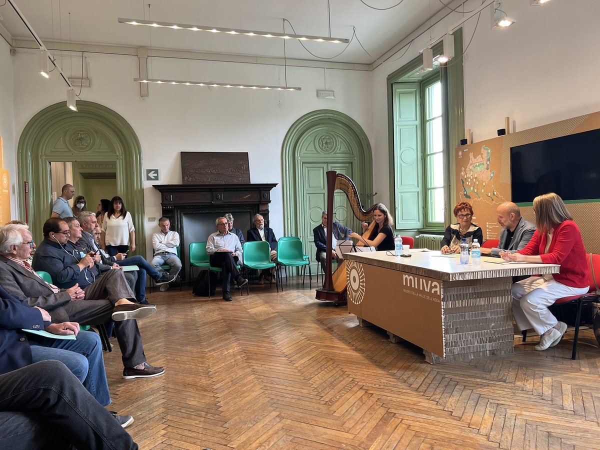 ParcoNordMilano's tweet photo. Oggi celebriamo la Giornata Europea dei Parchi insieme alle aree protette lombarde al Parco Adda Nord! @MarzioMarzorati nostro presidente e coordinatore di @Federparchi Lombardia parla del #PattodeiParchi ! @EUROPARC https://t.co/YgCFs71pYC