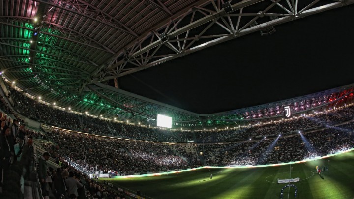 SignifyEspana's tweet photo. Con #InteractSports los fans viven una experiencia inolvidable 🏟💡

Escenas cromáticas y espectáculos perfectamente iluminados son parte de los beneficios que obtienen los #estadios a través de nuestro software de #iluminación conectada.

Descúbrelo ➡ https://t.co/8prNSdZ7Xo https://t.co/Uo186zOA4z
