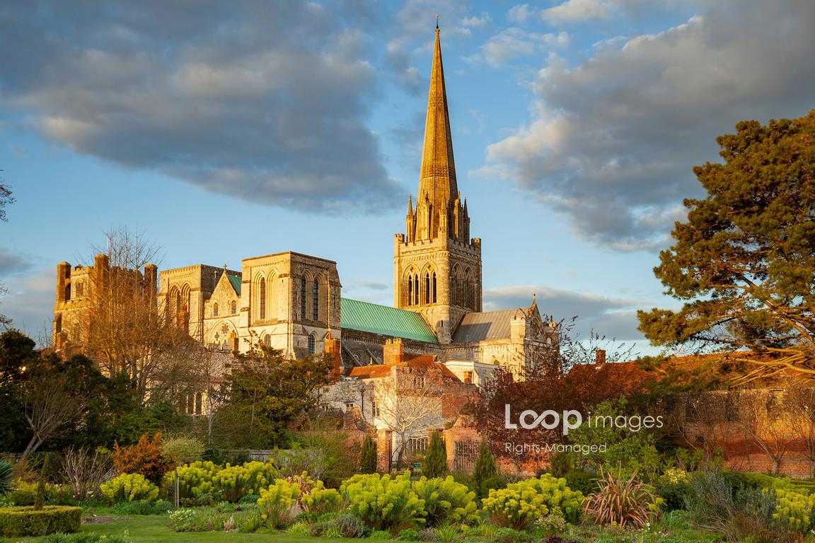 April sunset at Bishop's Garden in Chichester #SlawekStaszczuk #chichester #westsussex #bishop #cathedral #spring #springtime #historic #landmark #building #architecture #goldenhour #vegetation #light #sunset #glow #spire #england #religion #worship