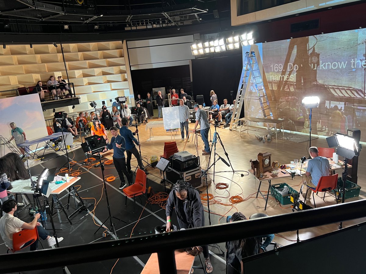 UK May 22 Show 3: 12 Last Songs from Manchester theatremakers <a href="/QtineMcr/">Quarantine</a> - durational piece w local people working on stage - dog grooming, wallpapering, whatever, talking about their work, lives... Fascinating and re-affirming the essential dignity in the diversity of human work.