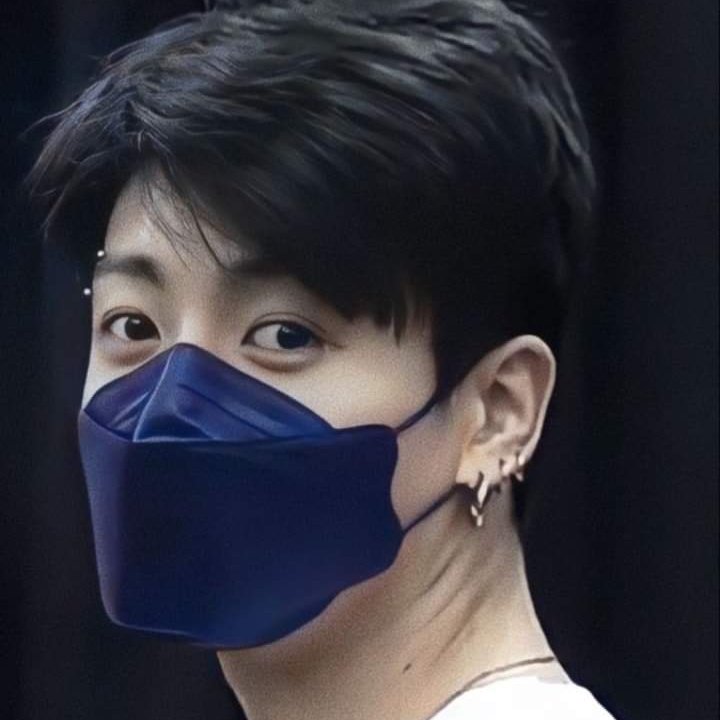 kook_scarlet's tweet photo. #SAFEMASK❤😷 https://t.co/4sZNQj82hm