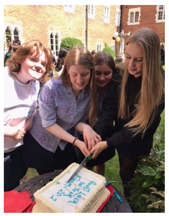 OLCS Alumni Association tweet media